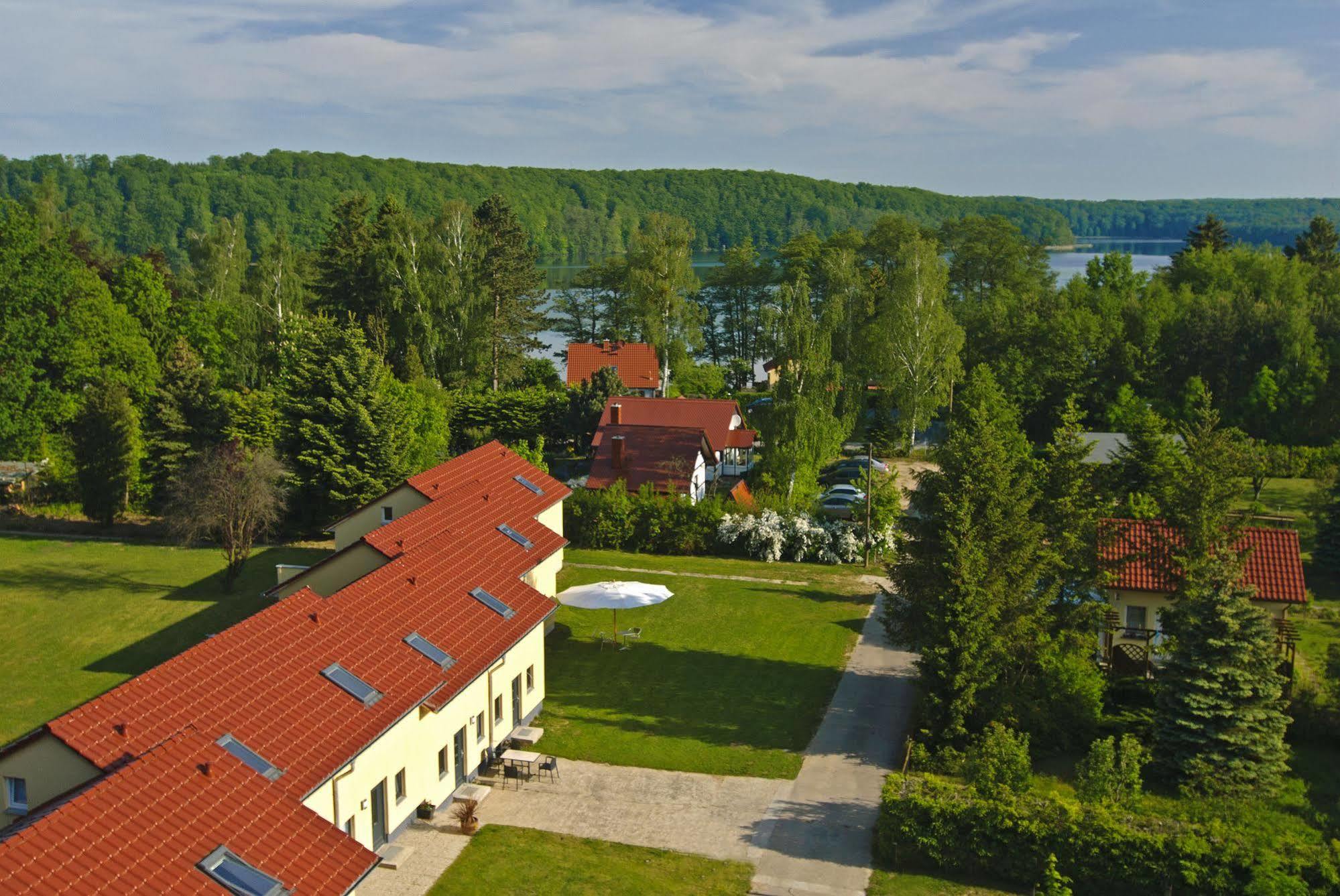 Ferienpark Pinnow Raben Steinfeld Экстерьер фото